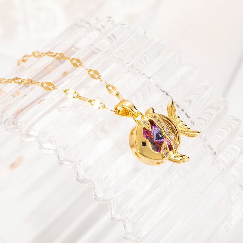 Colar Peixe de Cristais Banhado a Ouro 18K