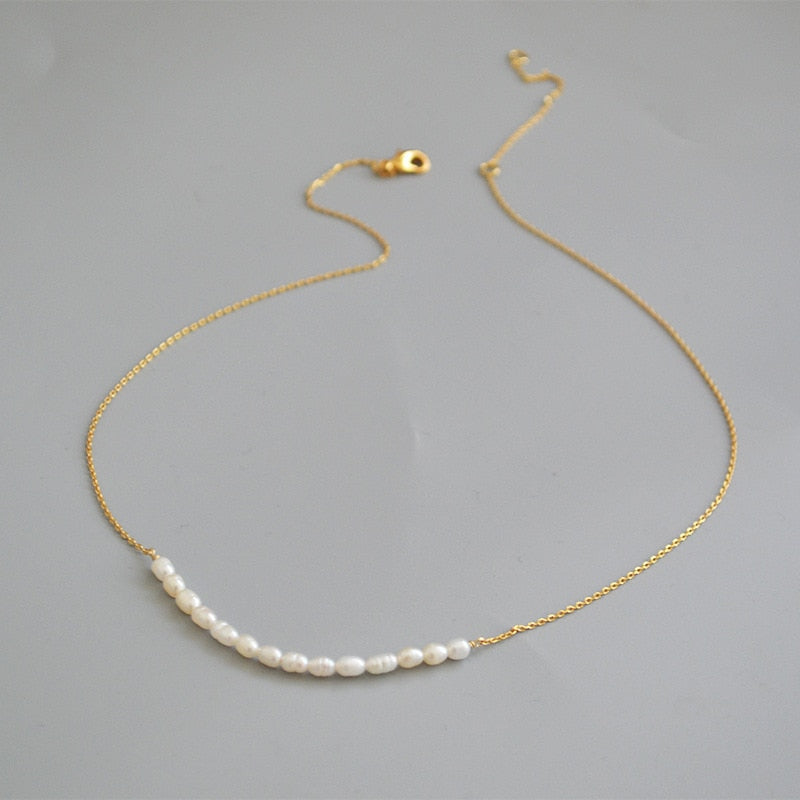 Colar Minimal de Pérolas