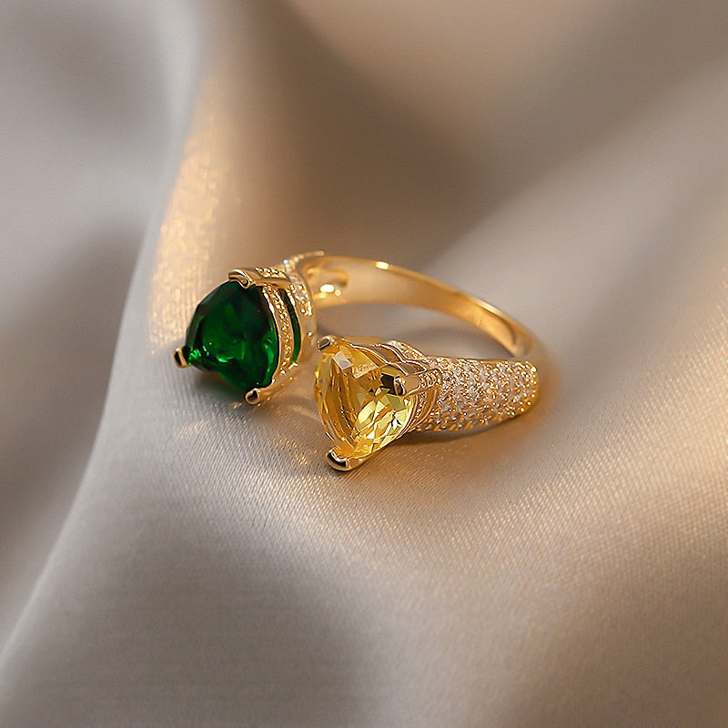 Anel de Cristais e Esmeralda Giunia