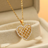 Colar Coração de Brilhantes Banhado a Ouro 18K