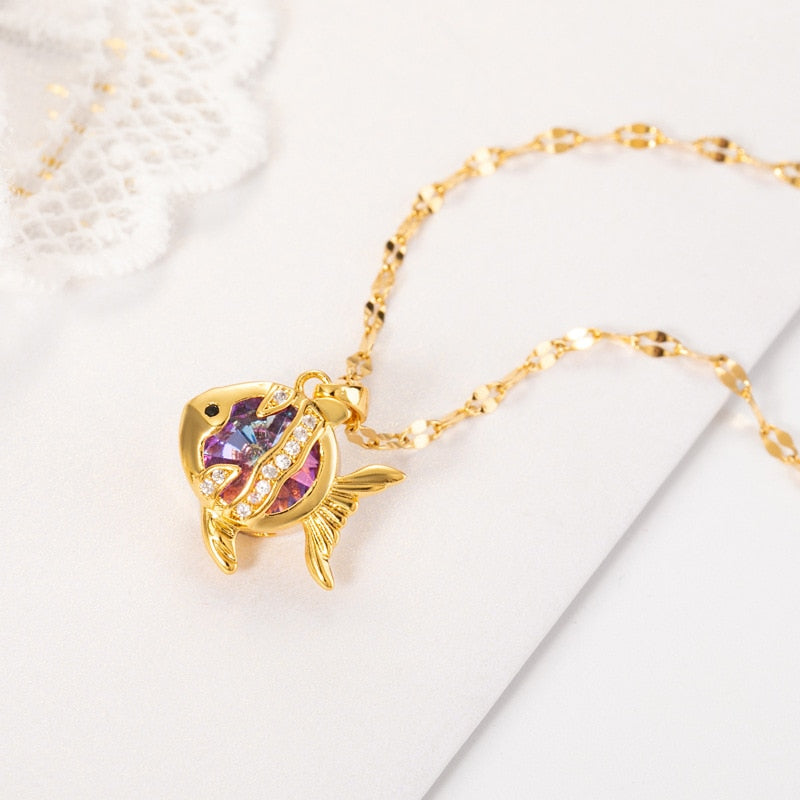 Colar Peixe de Cristais Banhado a Ouro 18K