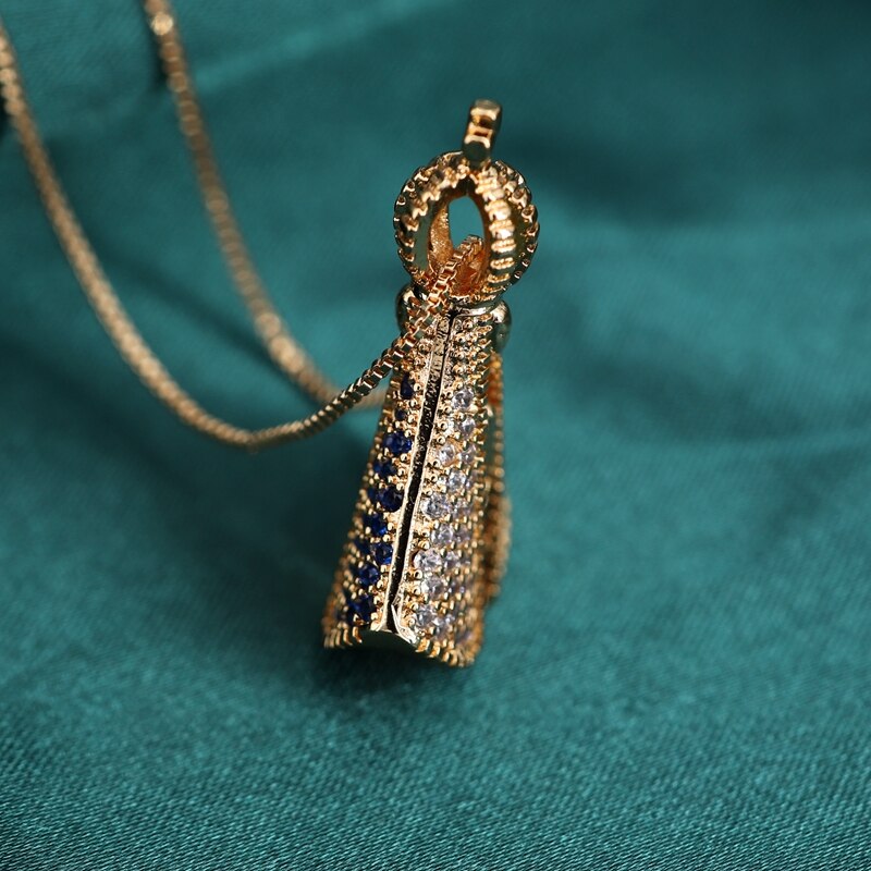 Colar de Nossa Senhora em Cristal de Zircônia