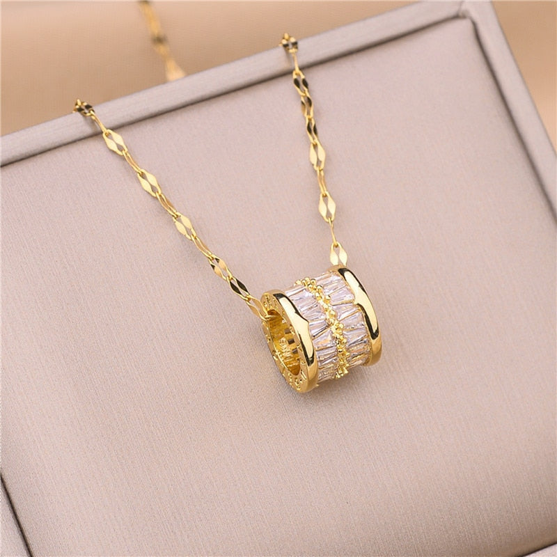 Colar Cilindro de Cristais Banhado a Ouro 18K