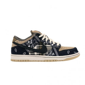 SB Dunk Low Travis Scott