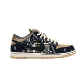 SB Dunk Low Travis Scott