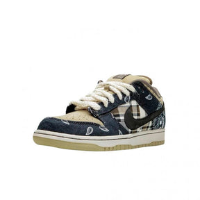 SB Dunk Low Travis Scott