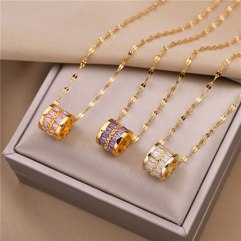 Colar Cilindro de Cristais Banhado a Ouro 18K