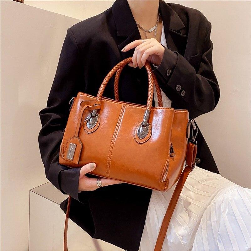 Bolsa Feminina Clássica Algarve / Dupla Alça em Couro PU