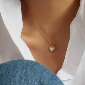 Colar Banhado a Ouro 18K com Pingente de Coração