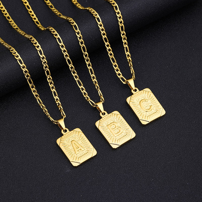 Colar Letra Inicial Banhado a Ouro