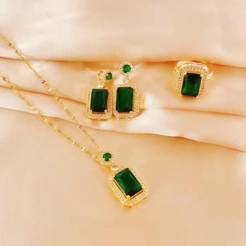 Conjunto de Joias 3 Peças Anel Colar e Brincos