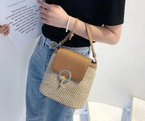 Bolsa Transversal de Palha Anne